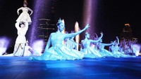 Pada waktu tertentu, traveler juga bisa melihat pertunjukan seni dan budaya Thailand. Seru! (dok ICONSIAM)