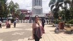 Foto: Gaya Traveling Anisha Dasuki, Moderator Debat Capres 2019
