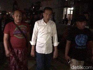 Kunjungan Rahasia Jokowi, Mengorek Info dari Nelayan di Warkop Dermaga