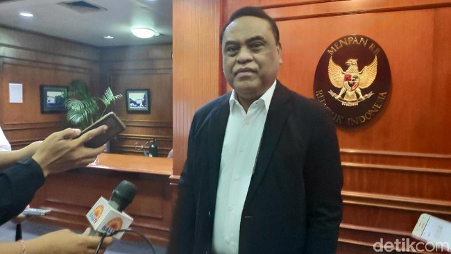 PNS Dilarang Keras Terima Kado Lebaran, Garuda Didenda Rp 189 M