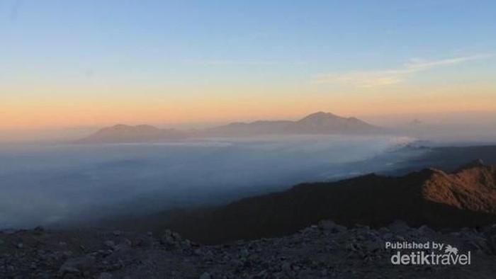 Puncak Gunung Semeru