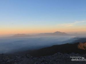 Mitos-mitos Gunung Semeru yang Masih Dipercaya