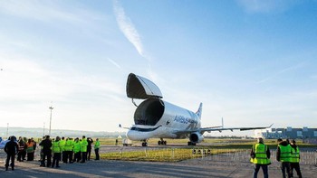 Dan belum lama ini, ia kembali diujicoba terbang dari pabrik Airbus di Toulouse, Prancis menuju bandara Hawarden di Wales. Foto: Reuters