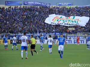 Bobotoh Teriakan Nama Prabowo, Panpel: Mending Semangati Persib