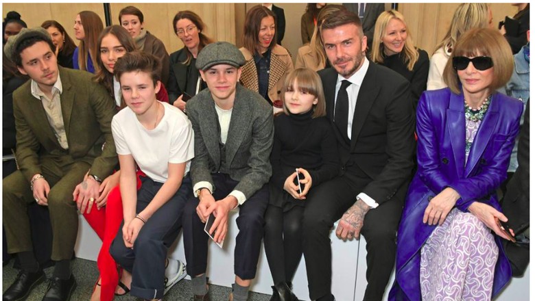 Dukungan Keluarga untuk Victoria Beckham di London Fashion Week/Foto: Istimewa Dukungan Keluarga untuk Victoria Beckham di London Fashion Week/Foto: Istimewa