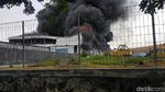 Gudang di Kawasan Industri Maspion Terbakar, Asap Membubung Tinggi