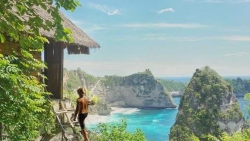 Rumah Pohon Batu Molenteng Atuh