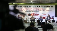 Upaya memecah belah Indonesia dengan sentimen SARA adalah bentuk pengkhianatan terhadap kemerdekaan itu sendiri. Sebab, kemerdekaan itu sendiri dibangun dengan semangat primordial yang berbeda-beda.