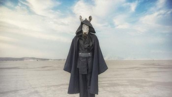 Dia memanipulasi foto yang menggambarkan aksi hewan ketika tidak dilihat manusia. Foto: Thomas Subtil