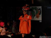 Cerita Desainer Soal Fashionista New York yang Apresiasi Kain Ulos