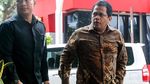 Senyum Sekjen DPR Saat Diperiksa KPK Terkait Suap Taufik Kurniawan