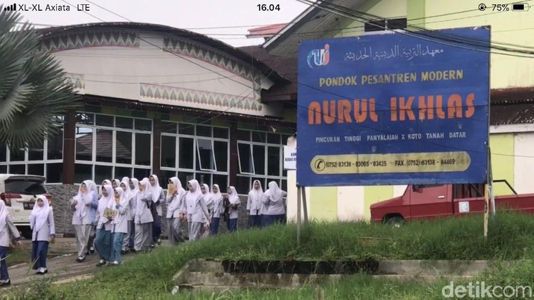 Santri Tewas Dikeroyok 19 Orang, Polisi Selidiki Kelalaian Ponpes Santri Tewas Dikeroyok 19 Orang, Polisi Selidiki Kelalaian Ponpes