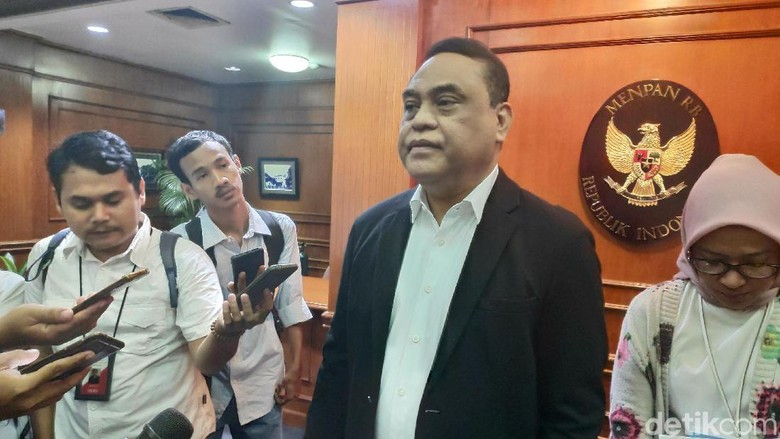 MenPAN Bentuk Tim Penyelaras Selesaikan Kontroversi Reorganisasi LIPI MenPAN Bentuk Tim Penyelaras Selesaikan Kontroversi Reorganisasi LIPI