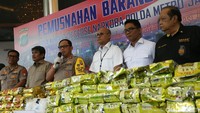 Gatot Eddy Pramono menyebut barang bukti ini berasal dari jaringan Malaysia-Indonesia. Eddy menegaskan jika polisi terus menyelidiki kasus narkoba termasuk mencari bandar-bandar yang berada di luar negeri.