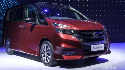 MPV Mewah Nissan Serena
