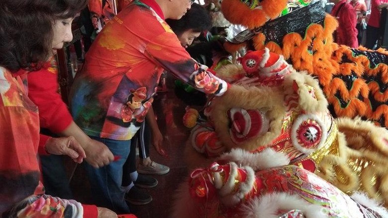 Rayakan Cap Go Meh, Umat Tri Dharma Magelang Doakan Pemilu Aman Rayakan Cap Go Meh, Umat Tri Dharma Magelang Doakan Pemilu Aman