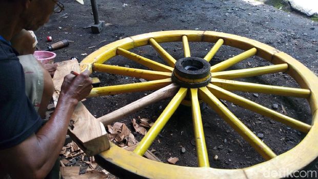 Melihat Bengkel Andong yang Masih Tersisa di Ambarawa