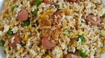Ayo Sarapan! Ini 10 Variasi Nasi Goreng Sosis yang Gurih Enak