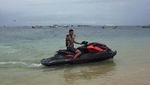 Foto: Mau Dibonceng Maria Selena di Bali?