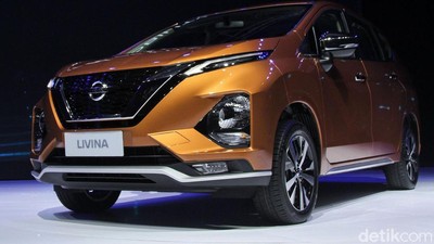 Nissan Livina Kembaran Xpander Meluncur