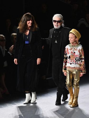 Ini Sosok Wanita Pengganti Karl Lagerfeld Sebagai Direktur Kreatif Chanel