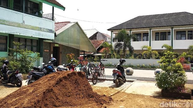 Ini Taman SMPN 2 Bandung yang Diduga Dibangun dari Hasil Pungli