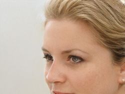 Hii... Wajah Orang-orang yang Tidak Pernah Ada