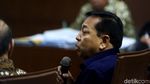 Tawa Setya Novanto di Sidang Kasus Suap Idrus Marham