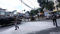 Saat ini api yang membakar kabel tersebut sudah berhasil dipadamkan.