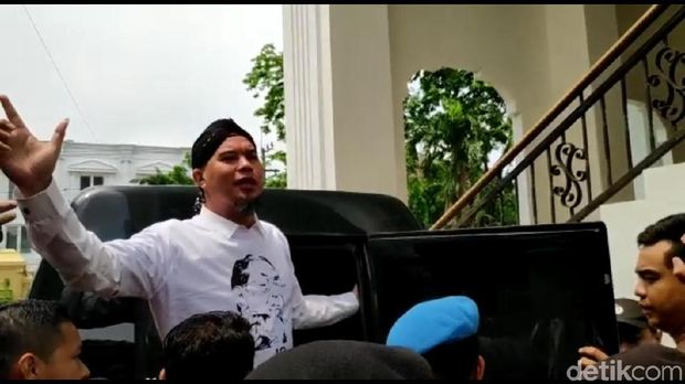 Ahmad Dhani Dipenjara, Dul: Semoga Selalu Disayangi Allah!