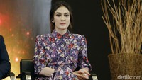 Kira-kira Luna lagi mikirin apa ya? Pool/Palevi S/detikFoto.