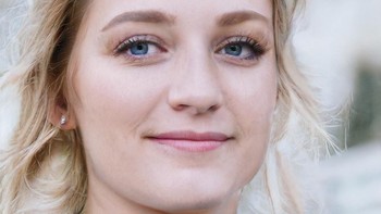 Wajah-wajah ini dimunculkan melalui situs ThisPersonDoesNotExist. Dengan kecerdasan buatan, wajah baru akan muncul setiap kali pengunjung refresh. Foto: Thispersondoesnotexist