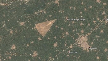 Bentuk segitiga misterius di provinsi Punjab di India. Foto: boredpanda