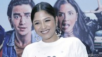 Nadine akan tampil dalam film Anak Hoki yang bercerita tentang masa muda Ahok. Pool/Palevi S/detikFoto.