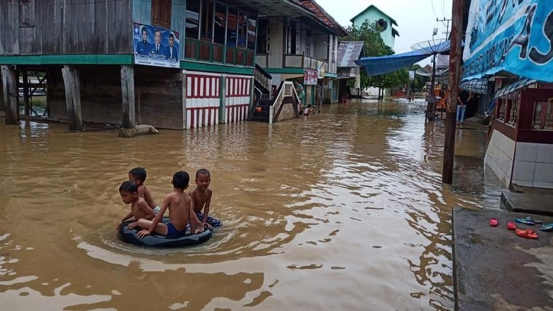 Sungai Musi Meluap, Ribuan Rumah di Muratara Sumsel Terendam Banjir Sungai Musi Meluap, Ribuan Rumah di Muratara Sumsel Terendam Banjir