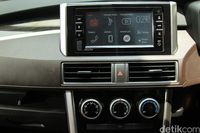 Fakta Seputar Nissan Livina Rasa Xpander