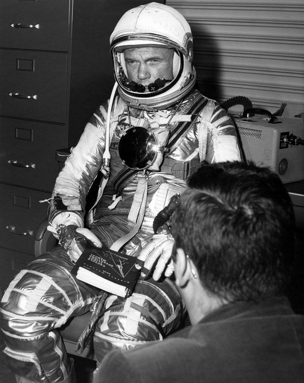 880+ Gambar Hitam Putih Astronot Gratis Terbaru