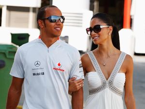 Momen Mesra Nicole Scherzinger dan Lewis Hamilton