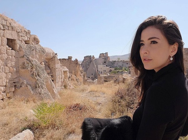 Foto: Liburannya Sririta Jensen, Artis Cantik dari Thailand