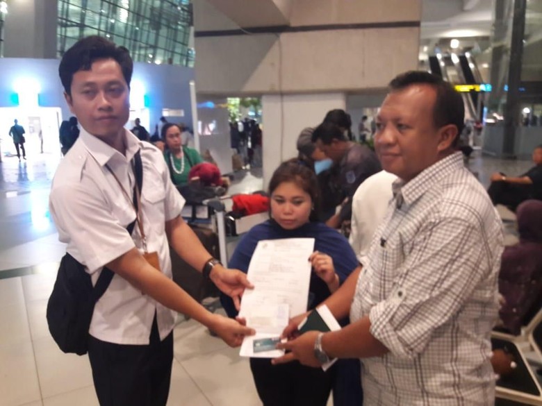 Diah, TKW Tak Digaji 12 Tahun Segera Bertemu Keluarga Hari Ini Diah, TKW Tak Digaji 12 Tahun Segera Bertemu Keluarga Hari Ini