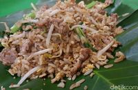 Kwe Tiaw Sapi Arang Ahim : Mulur Renyah Kwe Tiau Sapi Dimasak Pakai Api Arang