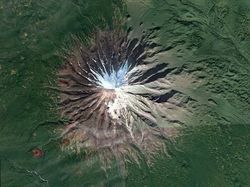 Beragam Fenomena Menarik Bumi via Google Earth