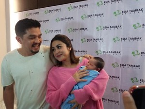 Pilih Caesar, Selvi Kitty Takut Persalinan Normal