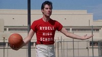 Kemudian ia bermain dalam film Grease di tahun berikutnya dan masuk dalam nominasi Oscar (lewat film Saturday Night Fever) serta menjadi nominator termuda karena saat itu ia berusia 24 tahun. Dok. Ist