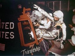 Hari Ini 57 Tahun Lalu, AS Punya Astronot yang Mengorbit Bumi