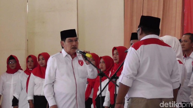 Deklarasi Garda Jokowi di Babel, Antasari Azhar Target Raih 67% Suara Deklarasi Garda Jokowi di Babel, Antasari Azhar Target Raih 67% Suara