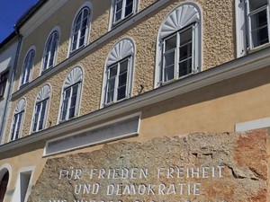 Rumah Kelahiran Hitler dan 8 Tempat Paling Kontroversial di Dunia
