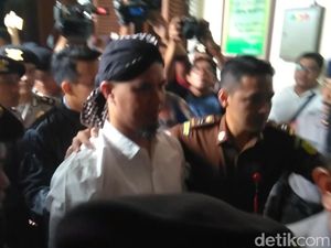 Dikunjungi Sandi, Dhani: Saya Nggak Boleh Bicara Sama Polisi