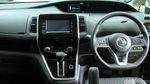 MPV Mewah Nissan Serena