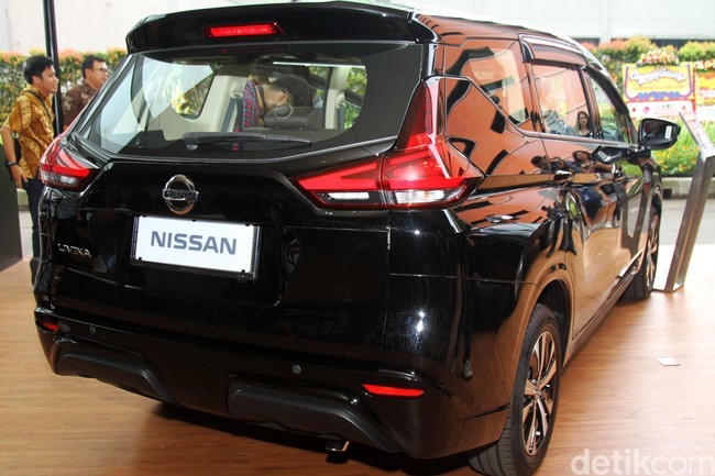 Fakta Seputar Nissan Livina Rasa Xpander